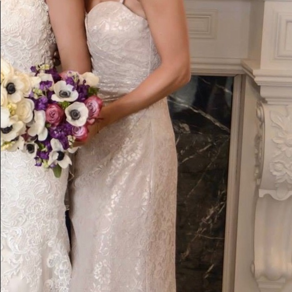 Gown - Picture 3 of 4
